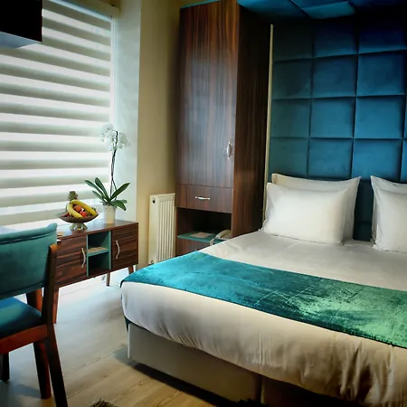 The Corner Palace Apart Otel İstanbul