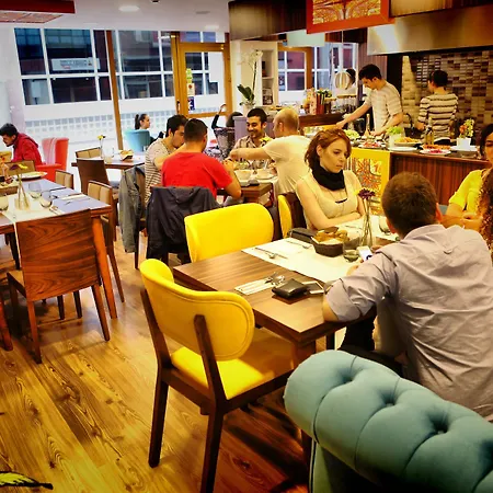 Apart Otel The Corner Palace 2*