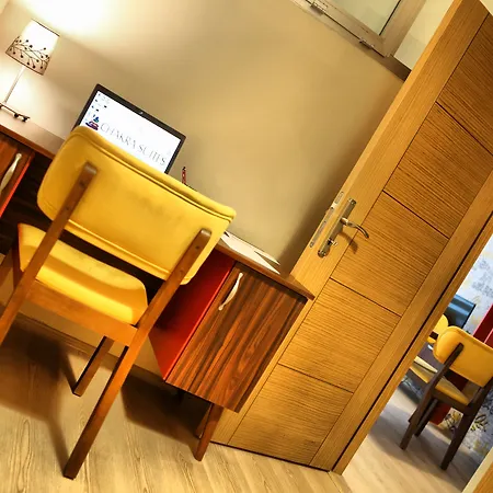 Apart Otel The Corner Palace